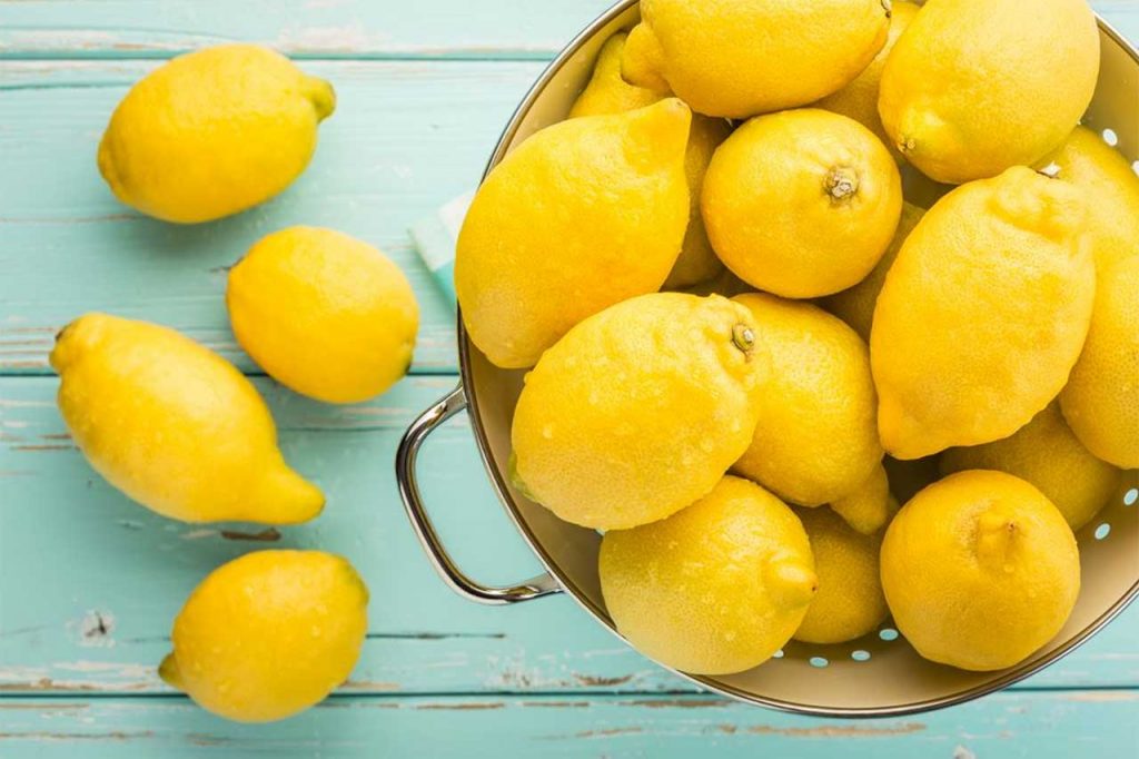 Top 10 Benefits and Home Remedies Using Lemon
