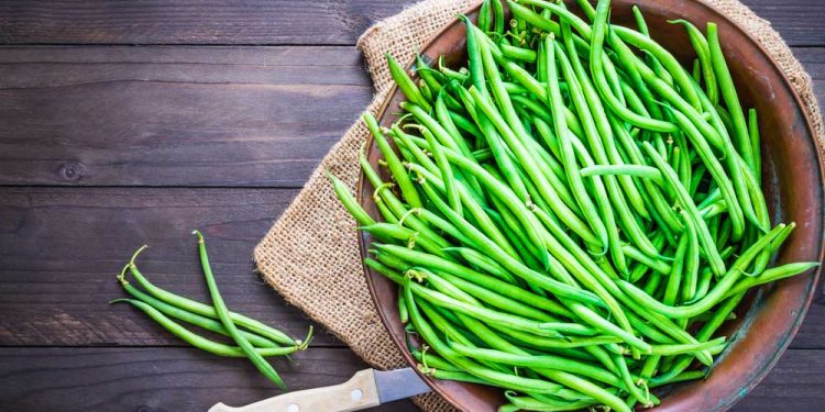 How to Dissolve Kidney Stones Using Green Beans