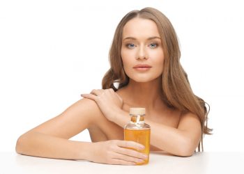 10 Best Anti-Aging Oils for Younger Looking Skin