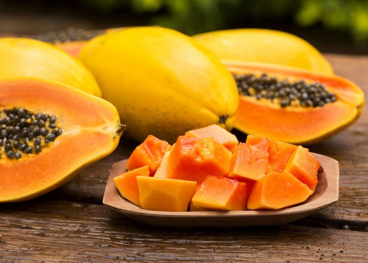 6 Health Benefits of Papaya Backed By Science
